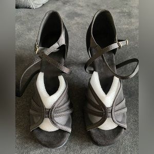 Black ballroom dancing shoes
